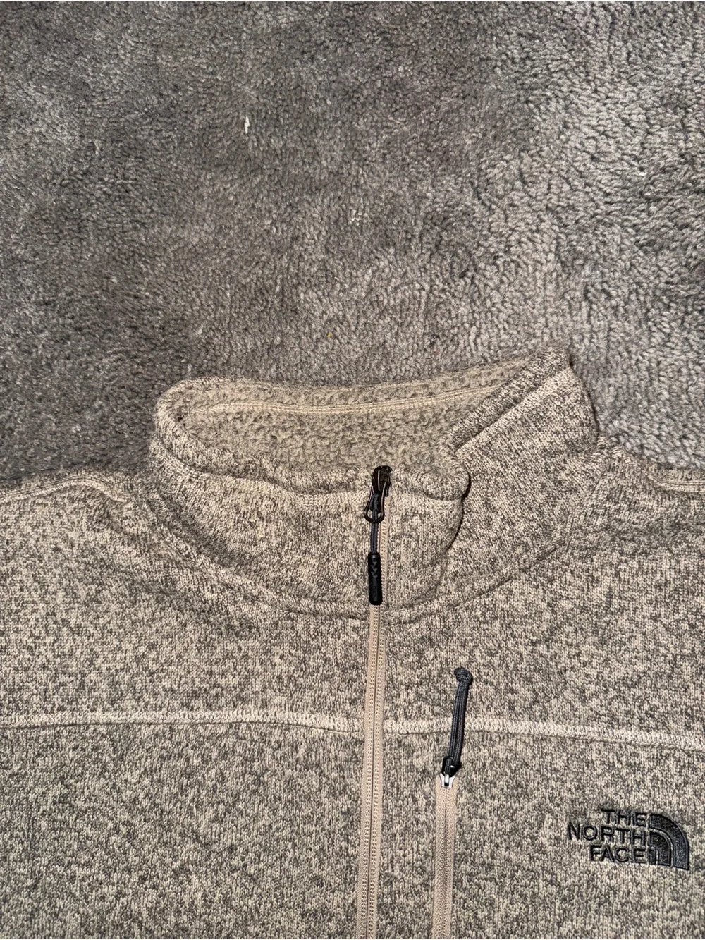 The North Face Men’s Heather Grey Quarter-Zip Fleece Pullover